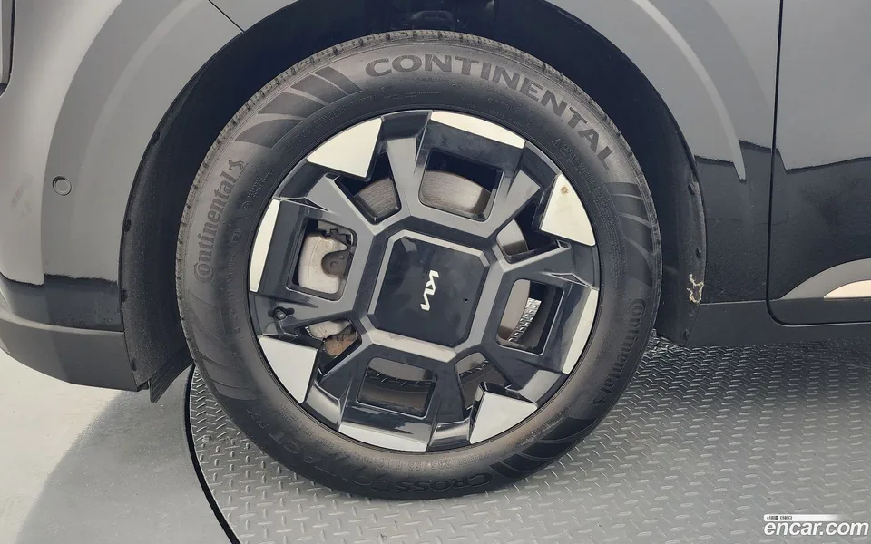 Kia Carnival 7 2024 — thumbnail 2