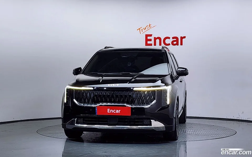Kia Carnival 7 2024 — thumbnail 3