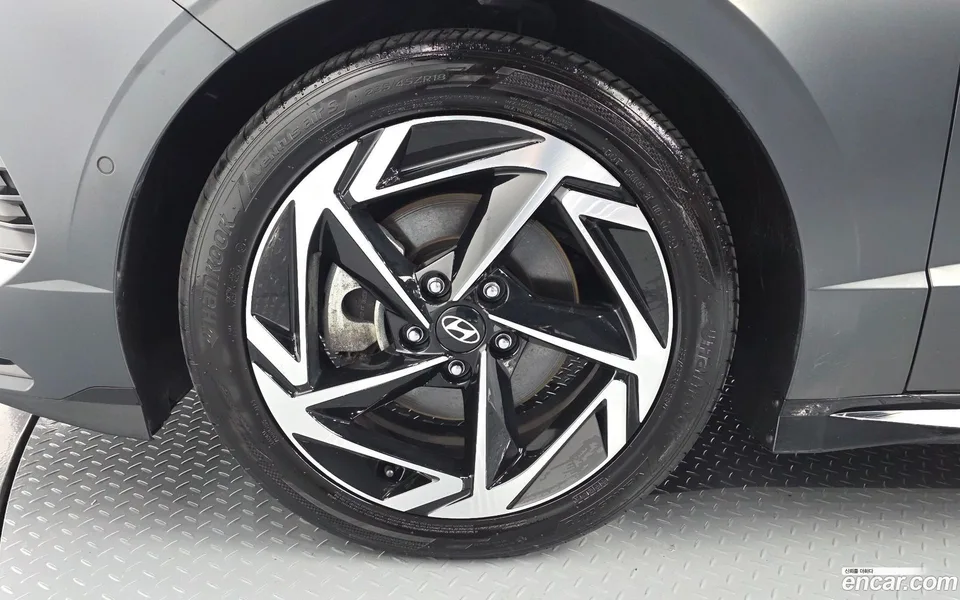 Hyundai Sonata The Edge Hybrid 2023 — thumbnail 2
