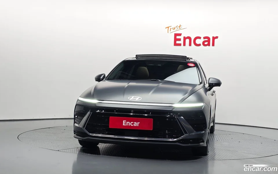 Hyundai Sonata The Edge Hybrid 2023 — thumbnail 3