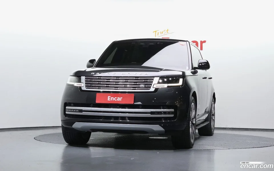 Land Rover Range Rover P550E AB 2025 — thumbnail 3