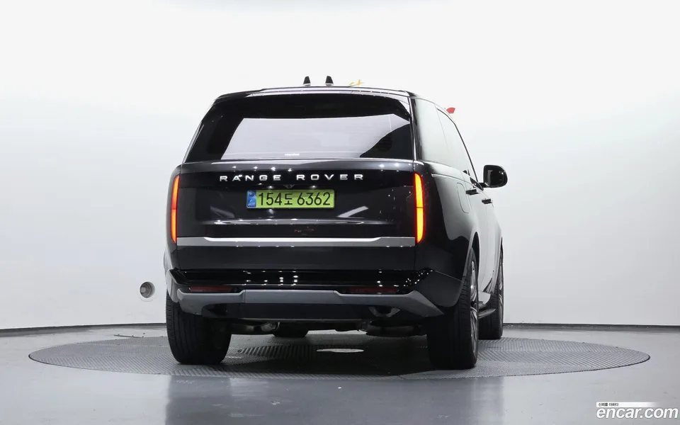 Land Rover Range Rover P550E AB 2025 — thumbnail 4