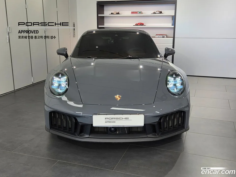 Porsche 911 (992) GTS 2025 — thumbnail 3