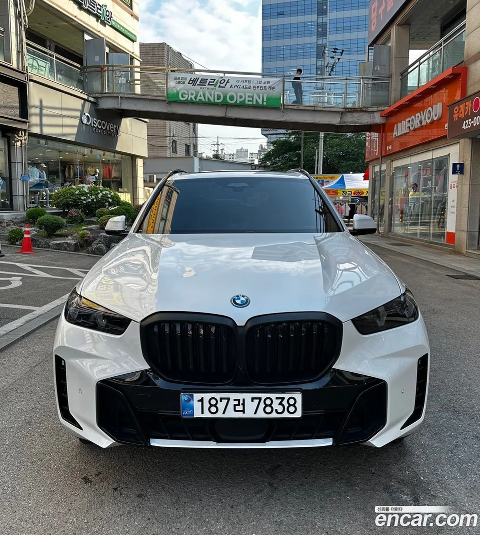 BMW X5 xDrive 50e M 2024 — thumbnail 3