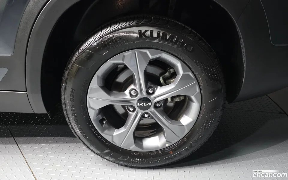 Kia Seltos 2.0 2WD 2025 — миниатюра 5