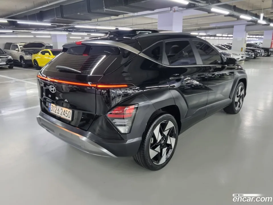 Hyundai Kona 1.6 2WD 2023 — миниатюра 4