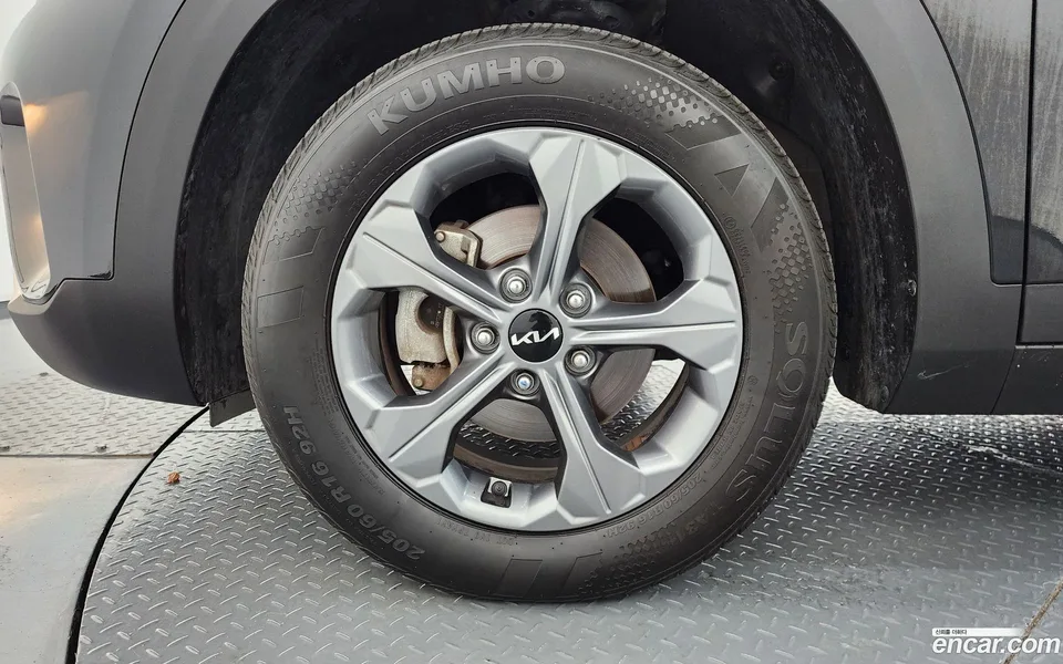 Kia Seltos 2.0 2WD 2023 — thumbnail 5
