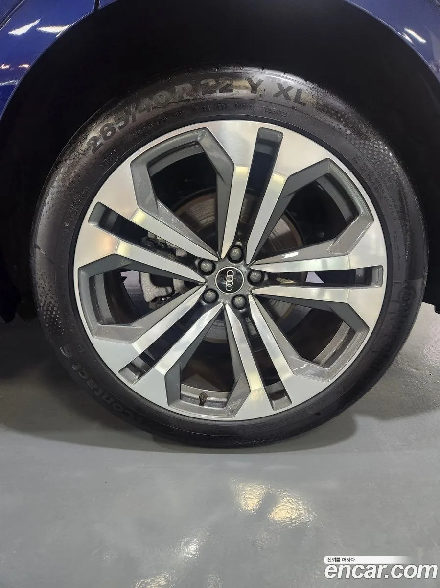 Audi Q8 (4M) 55 TFSI 2023 — thumbnail 2