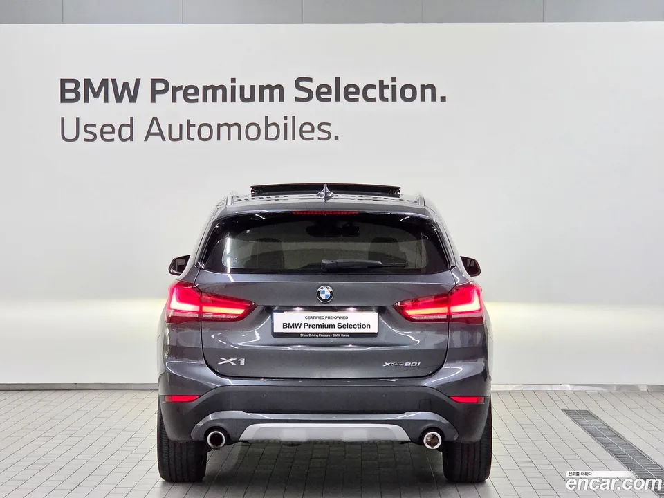 BMW X1 xDrive 20i xLine 2022 — thumbnail 4