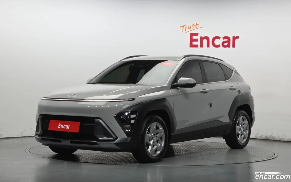 Hyundai Kona 1.6 2WD 2023 — photo 1, buy with delivery to Moscow