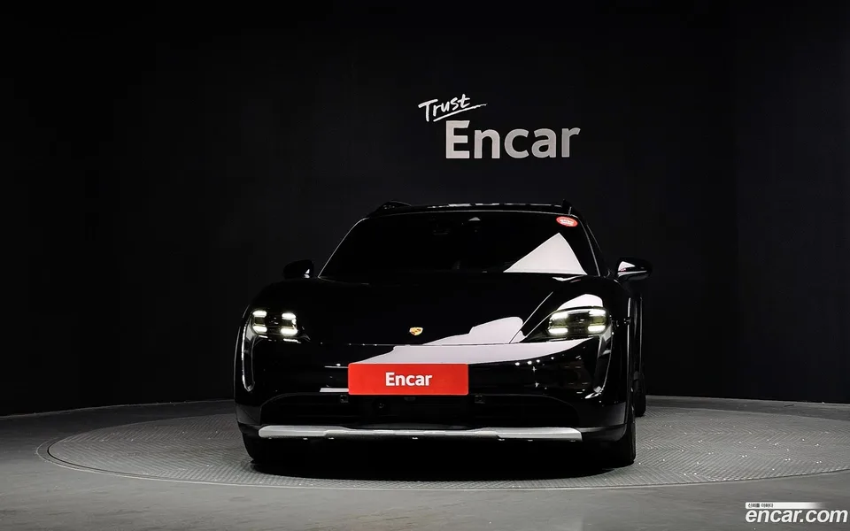 Porsche Taycan 4S 2023 — thumbnail 3