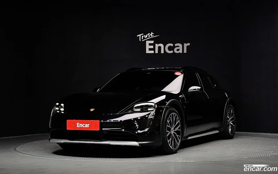 Porsche Taycan 4S 2023 — photo 1, buy with delivery to Moscow