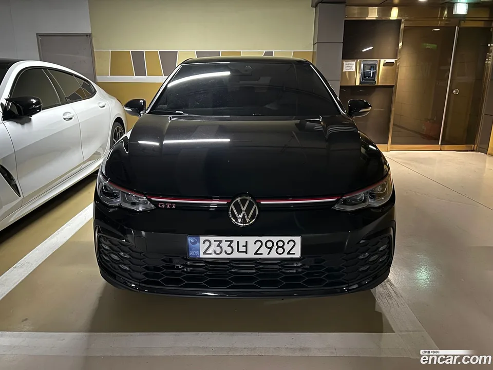 Volkswagen Golf 2.0 GTI 2023 — thumbnail 3