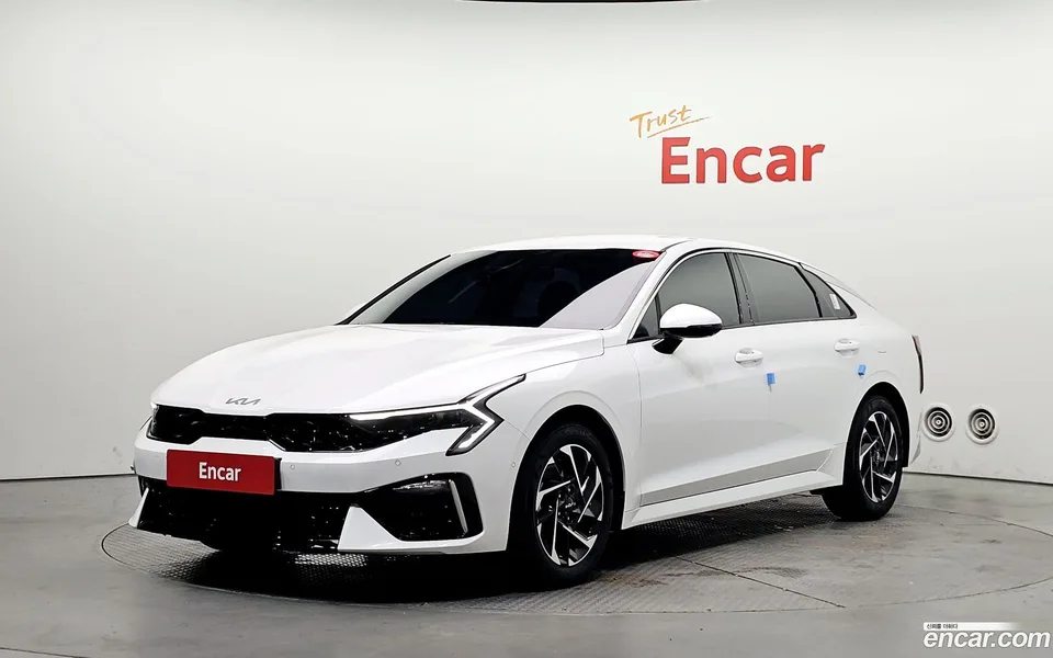 Kia K5 Hybrid 2024 — photo 1, buy with delivery to Moscow