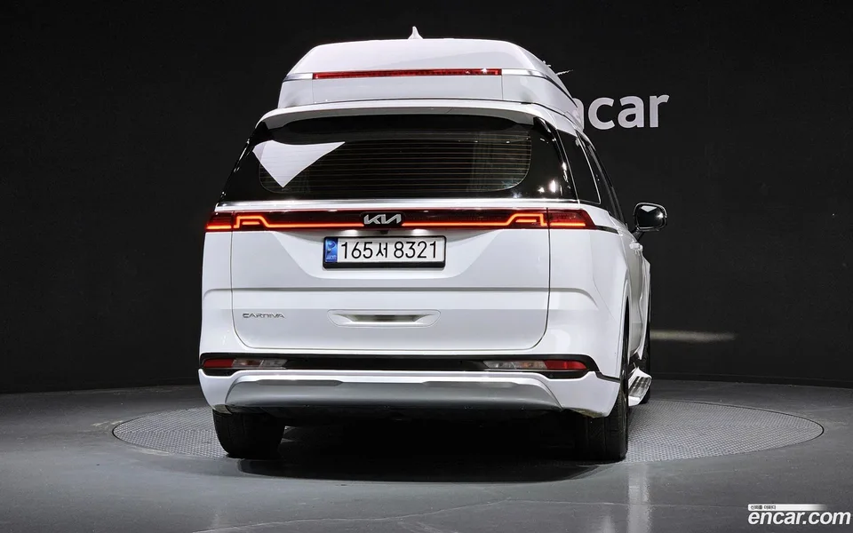 Kia Carnival 9 2022 — thumbnail 4