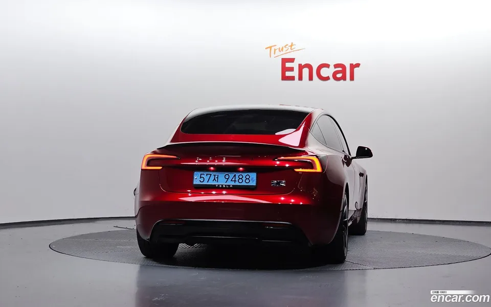 Tesla Model 3 AWD 2024 — thumbnail 4