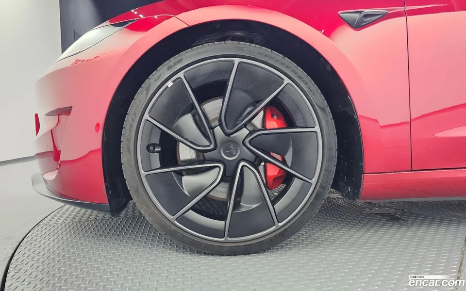 Tesla Model 3 AWD 2024 — thumbnail 5