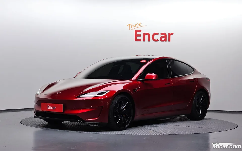 Tesla Model 3 AWD 2024 — photo 1, buy with delivery to Moscow