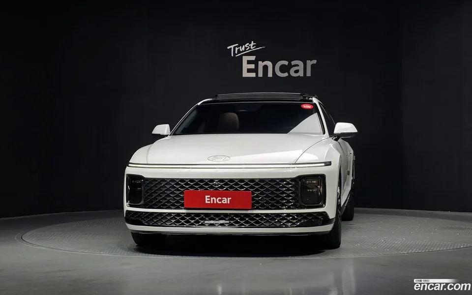 Hyundai Grandeur Hybrid 2023 — thumbnail 3