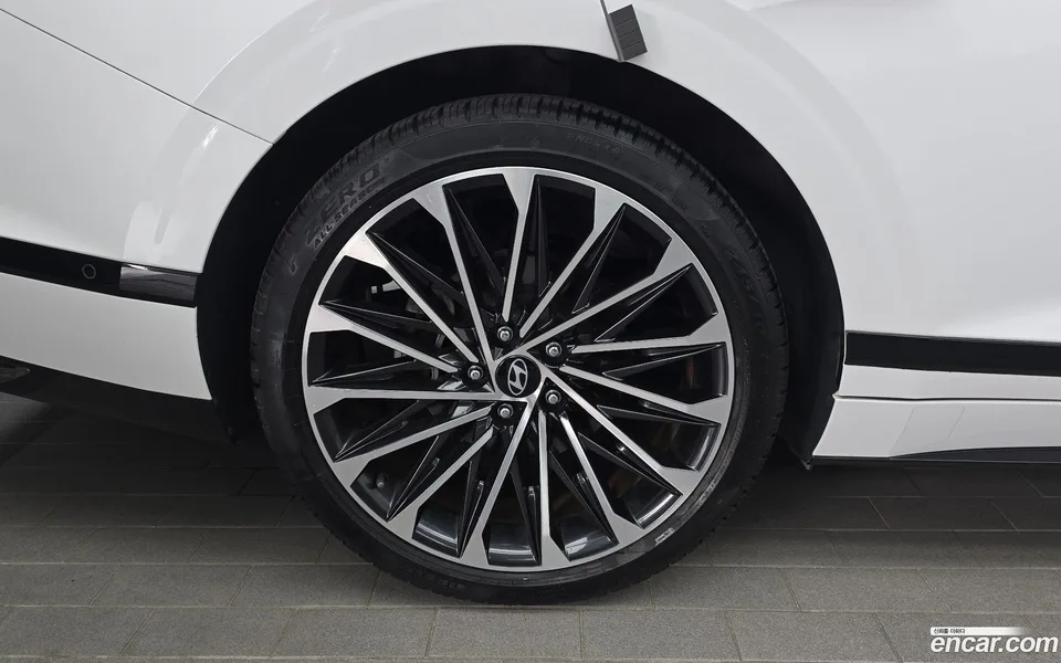 Hyundai Grandeur Hybrid 2023 — thumbnail 5