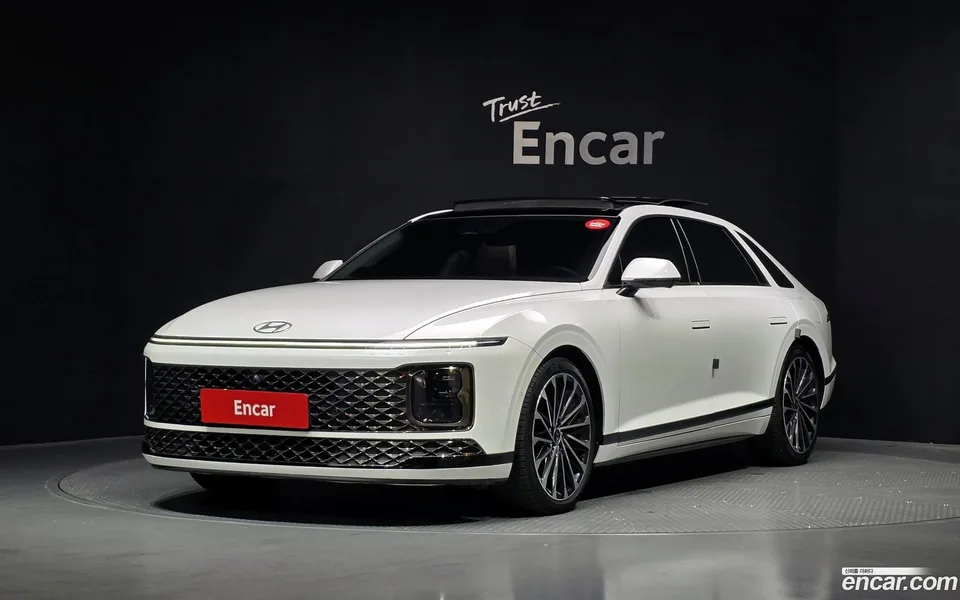 Hyundai Grandeur Hybrid 2023 — photo 1, buy with delivery to Moscow