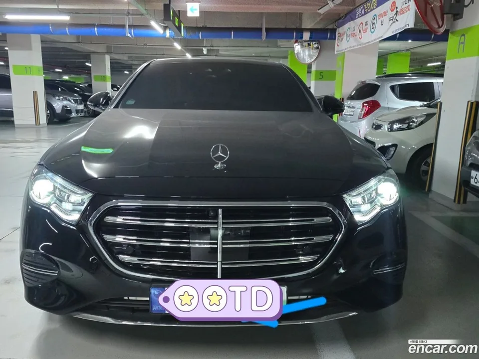 Mercedes-Benz E-Class E300 4MATIC 2024 — photo 1, buy with delivery to Moscow