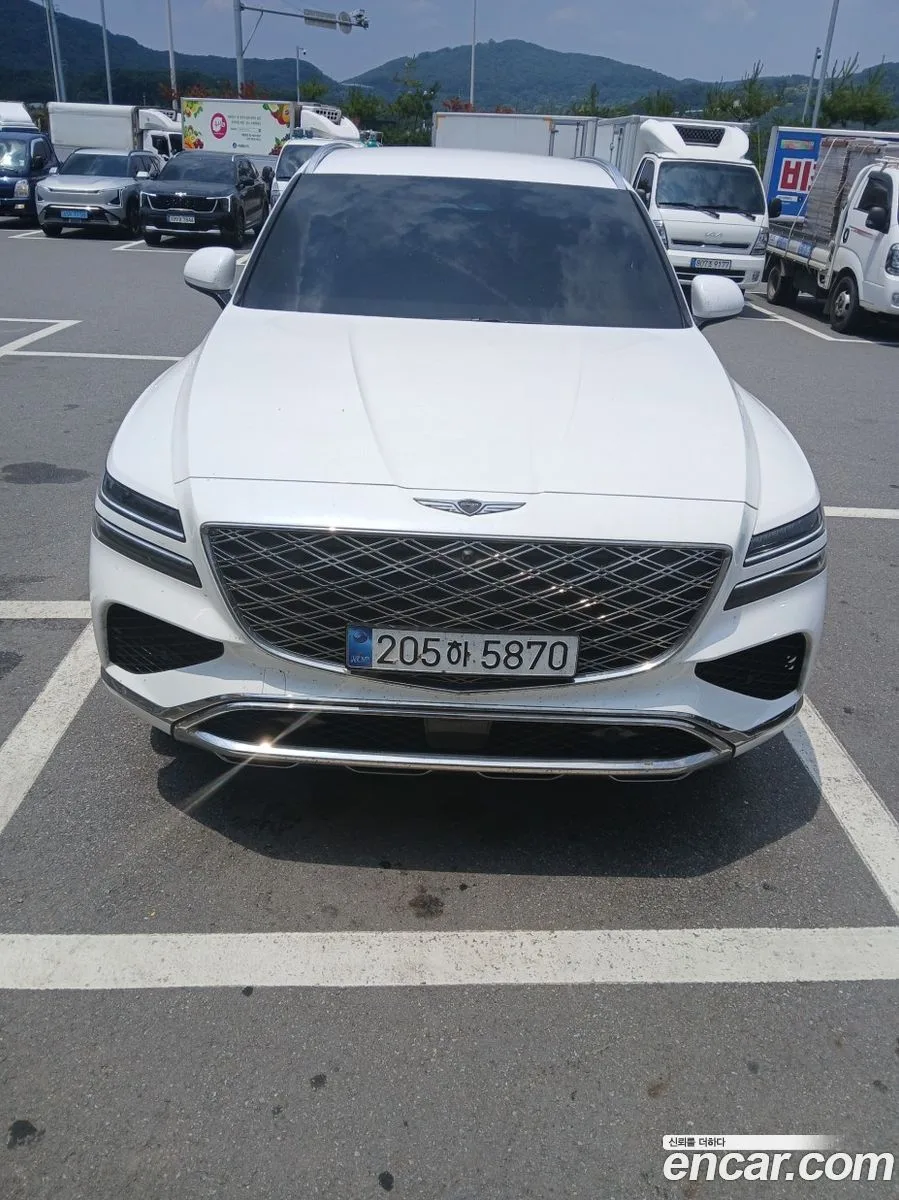 Genesis GV80 2.5T AWD 2025 — photo 1, buy with delivery to Moscow