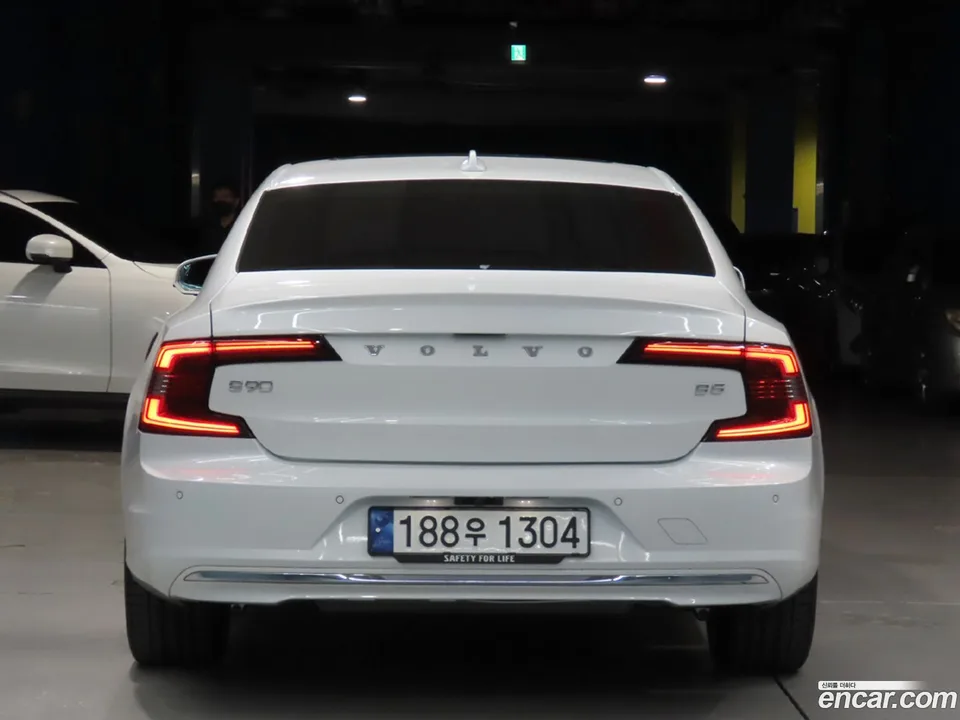 Volvo S90 B5 2024 — thumbnail 4