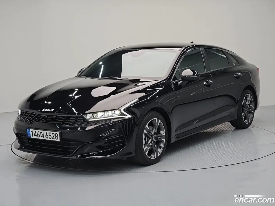 Kia K5 2.0 2022 — photo 1, buy with delivery to Moscow