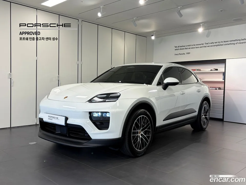 Porsche Macan Electric 4 2025 — photo 1, buy with delivery to Moscow