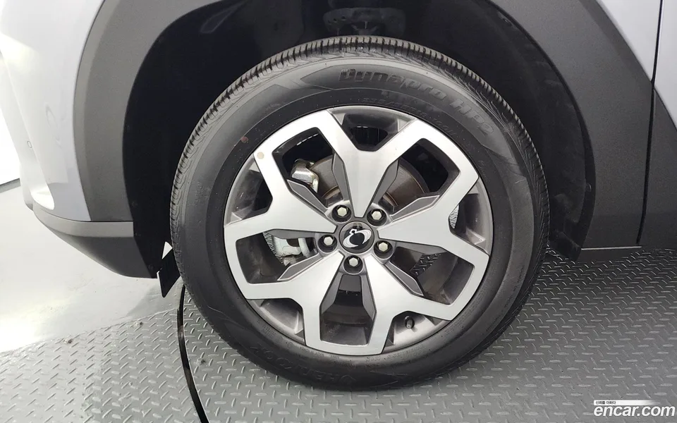 KG Mobility Torres 1.5 4WD 2023 — thumbnail 5
