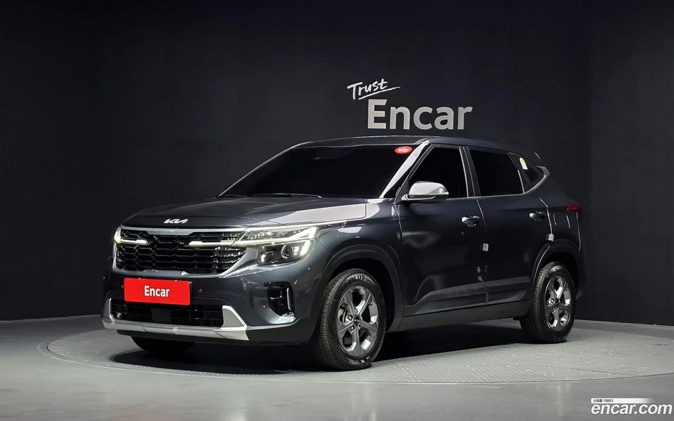 Kia Seltos 1.6 2WD 2024 — photo 1, buy with delivery to Moscow
