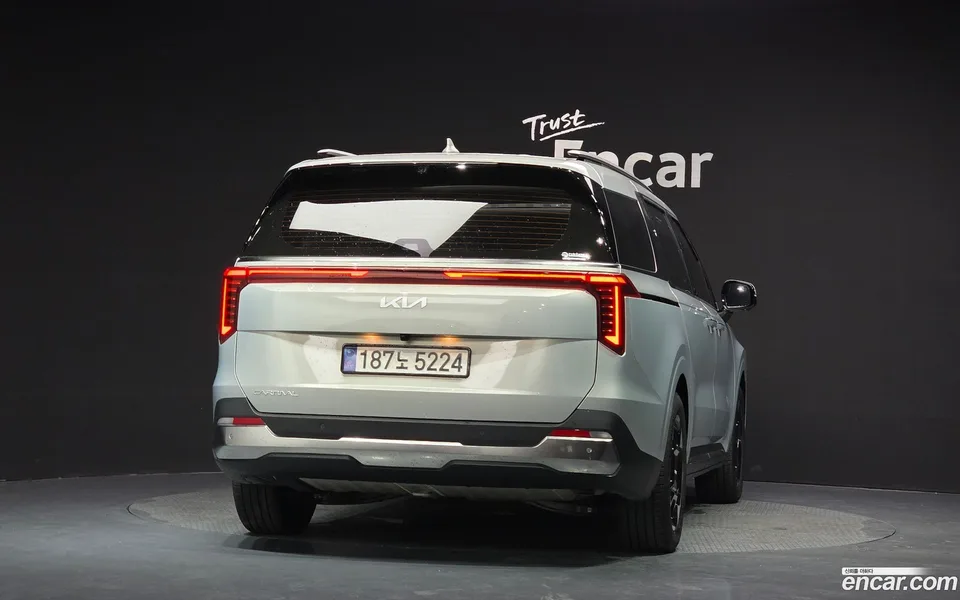 Kia Carnival 9 2025 — thumbnail 4