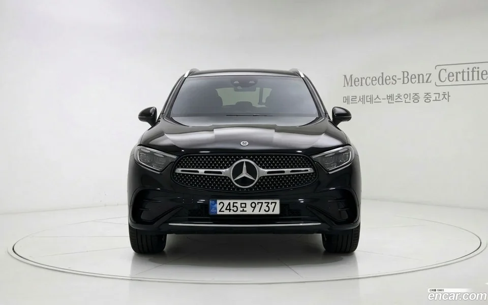 Mercedes-Benz GLC-Class GLC300 4MATIC AMG Line 2023 — thumbnail 3