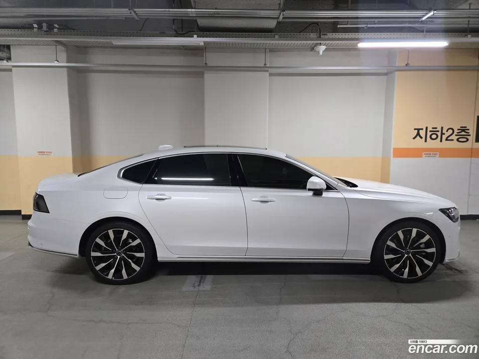 Volvo S90 B5 2026 — thumbnail 2