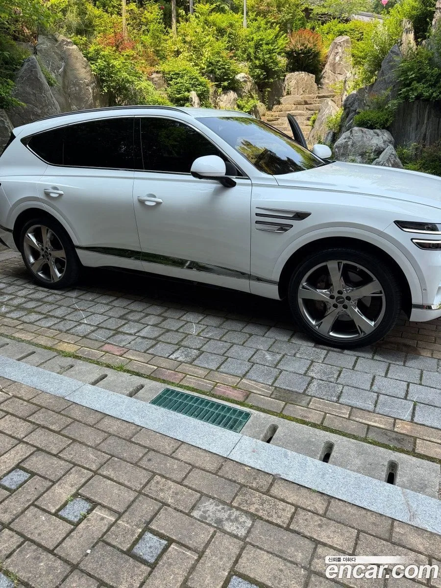 Genesis GV80 3.5T AWD 2023 — thumbnail 3