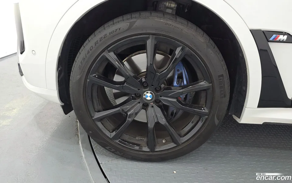 BMW X7 M60i xDrive M 6 2024 — thumbnail 2