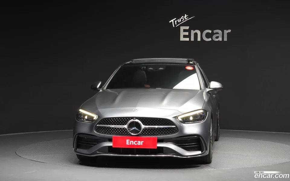 Mercedes-Benz C-Class C300 4MATIC AMG Line 2023 — thumbnail 3