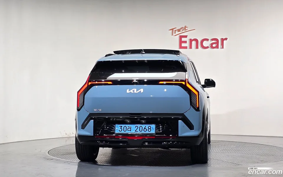 Kia EV3 2WD 2025 — thumbnail 4