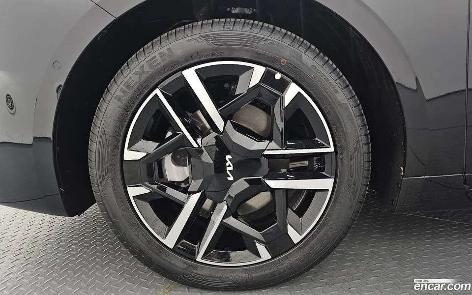 Kia K8 Hybrid 2026 — thumbnail 2