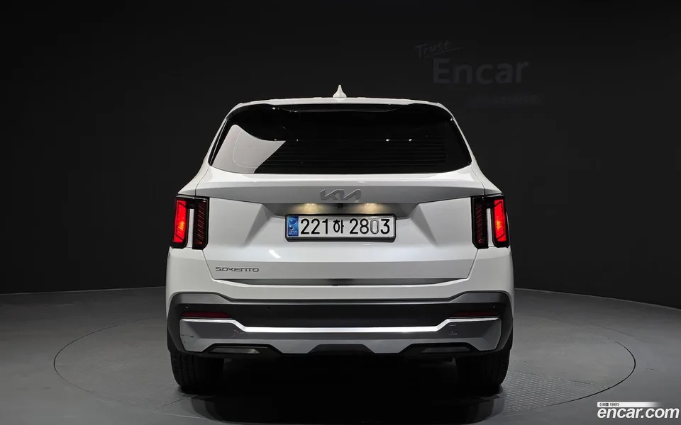 Kia Sorento 2.5T 2WD 2023 — thumbnail 4