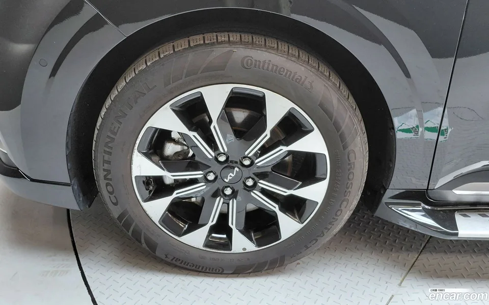 Kia Carnival 7 2022 — thumbnail 5