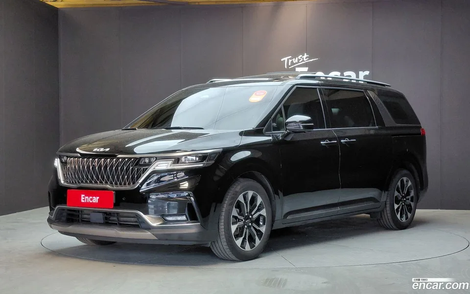 Kia Carnival 9 2022 — photo 1, buy with delivery to Moscow