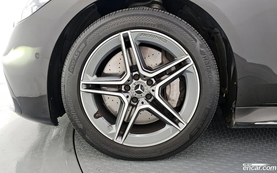 Mercedes-Benz S-Class S400 d 4MATIC 2023 — thumbnail 2