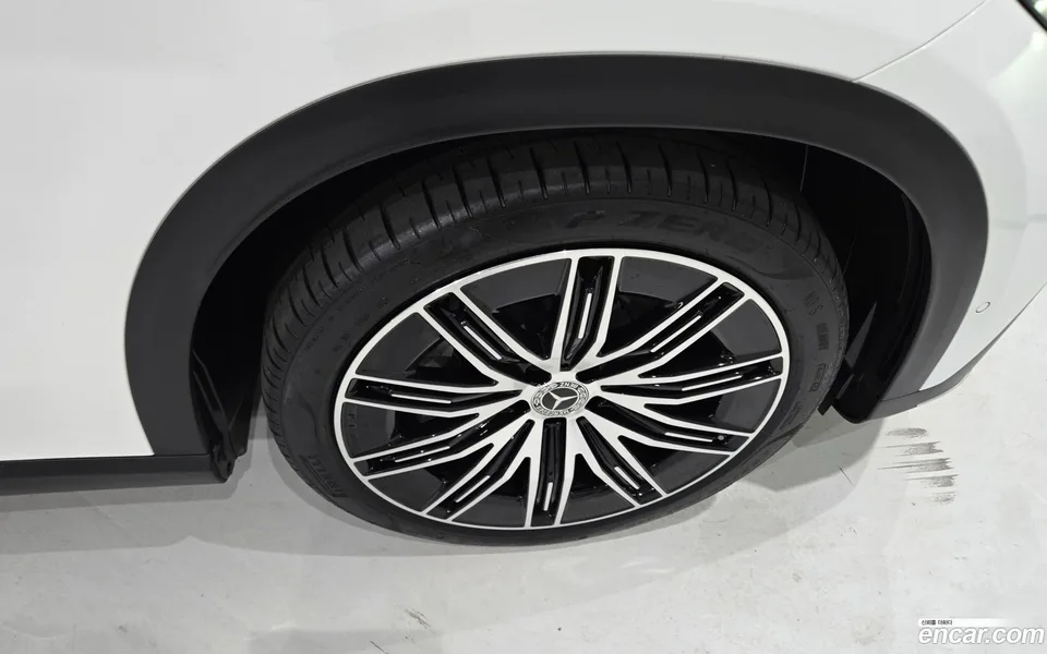 Mercedes-Benz EQE SUV EQE500 4MATIC 2025 — thumbnail 2