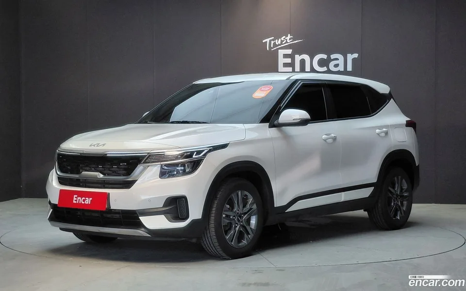 Kia Seltos 1.6 2WD 2022 — photo 1, buy with delivery to Moscow