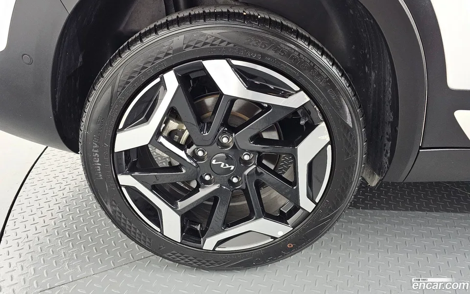 Kia Seltos 1.6 2WD 2023 — миниатюра 2