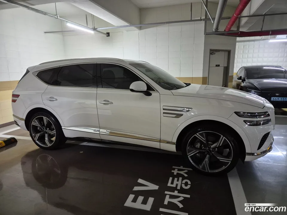 Genesis GV80 2.5T AWD 2023 — thumbnail 3