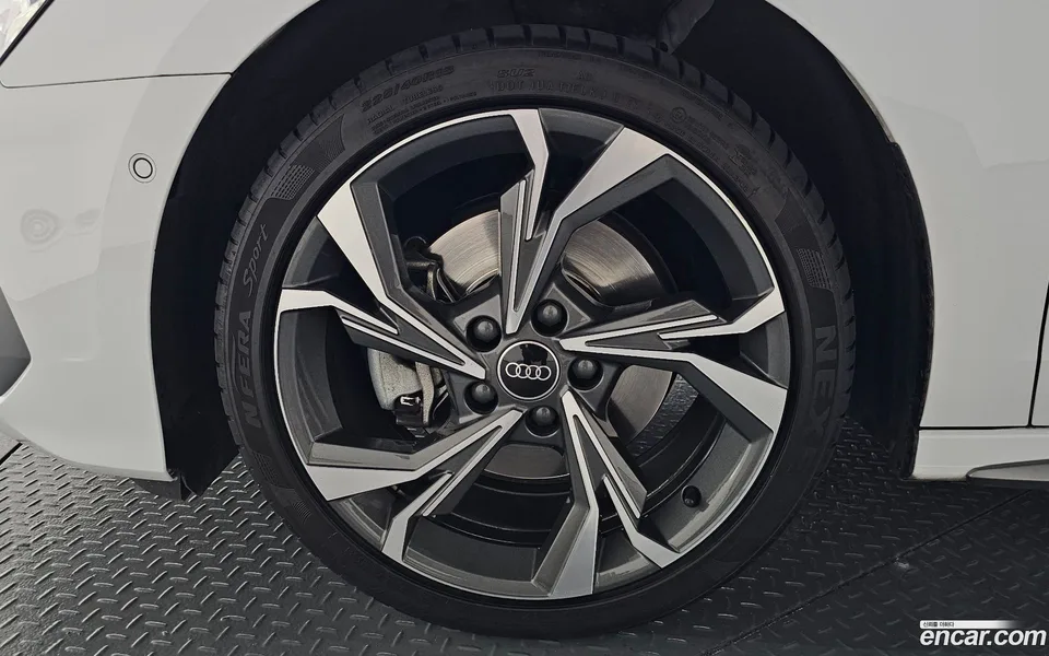 Audi A3 (8Y) 40 TFSI 2023 — thumbnail 5