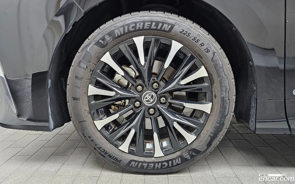 Toyota Alphard 2.5 HEV AWD 2025 — миниатюра 2